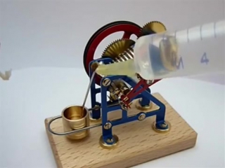 world's smallest engine