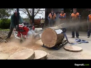 how does a v8 car engine chainsaw work?