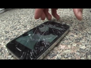 crash test iphone 4s vs samsung galaxy s iii (fuck your iphone)